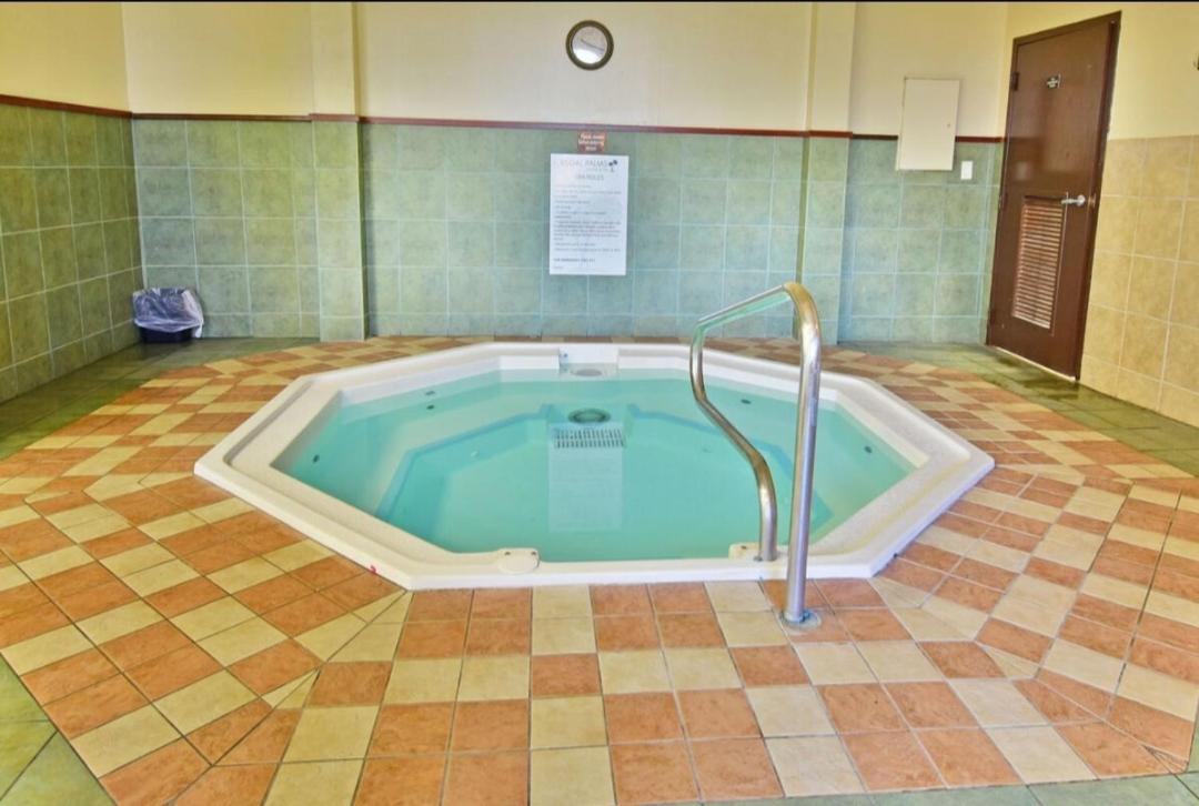 World Cup Resort Style Themed Rooms Kid Friendly Davenport Kültér fotó
